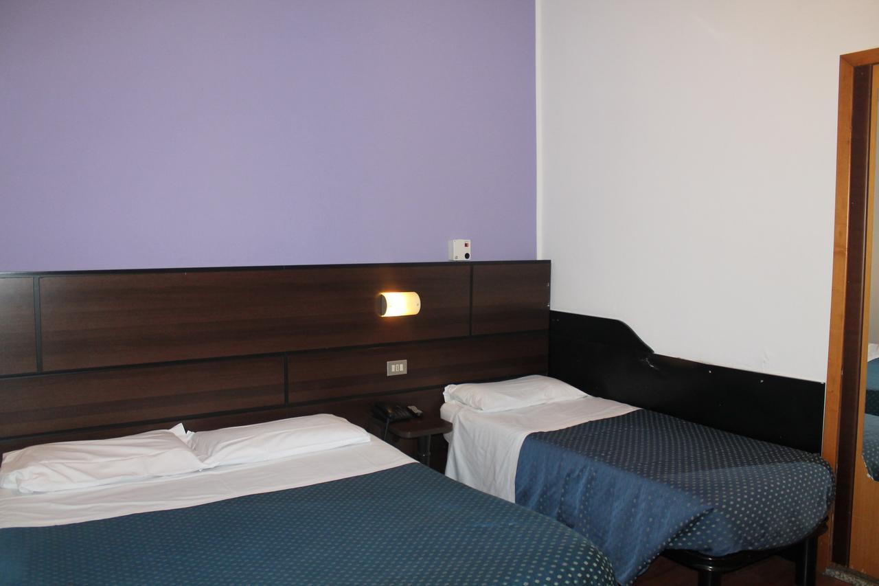 Hotel La Pace Milánó Kültér fotó