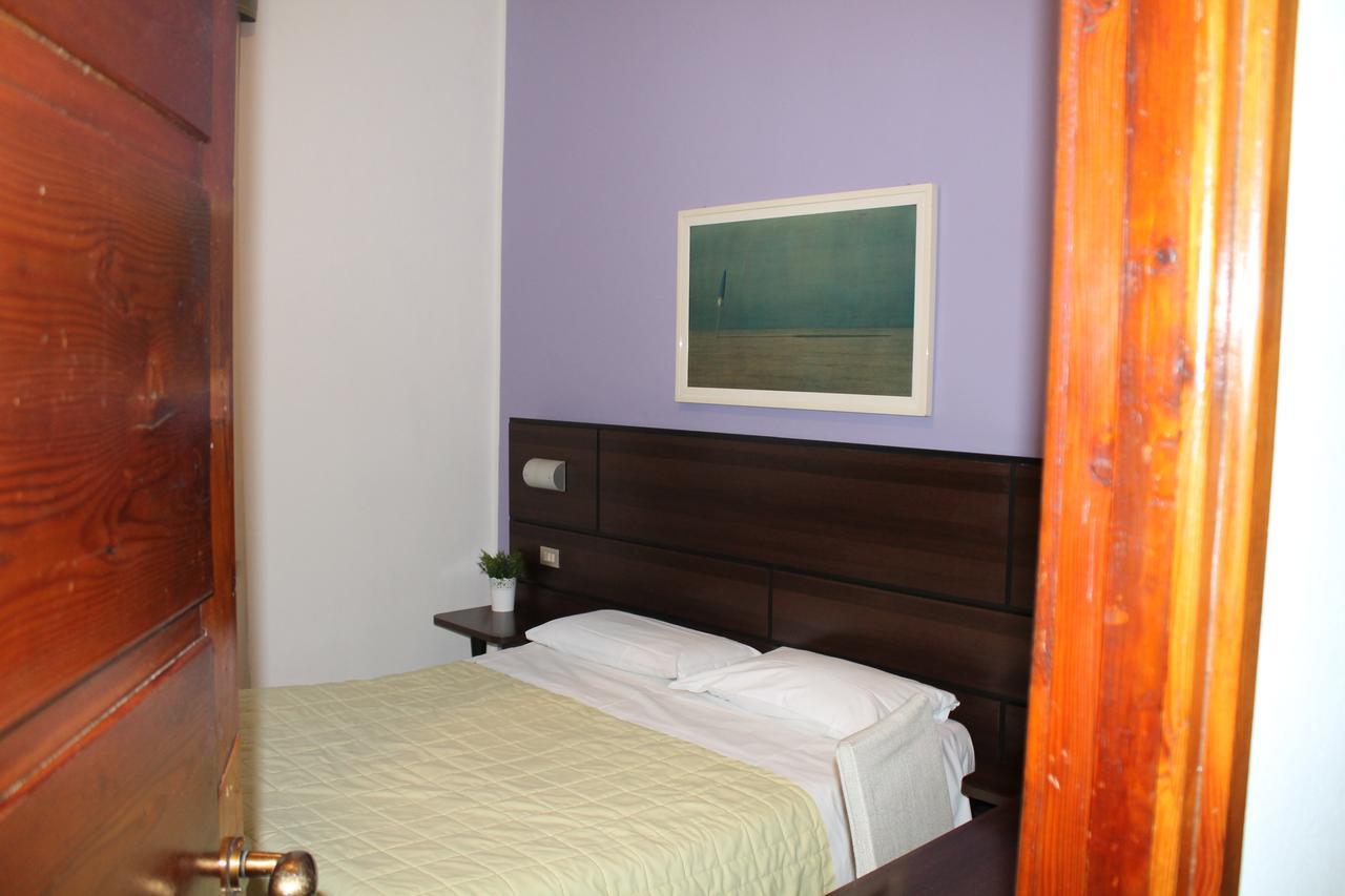 Hotel La Pace Milánó Kültér fotó