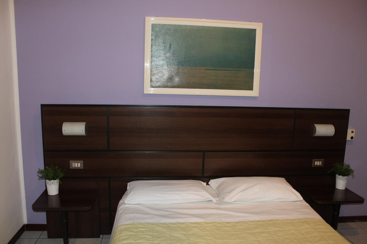 Hotel La Pace Milánó Kültér fotó
