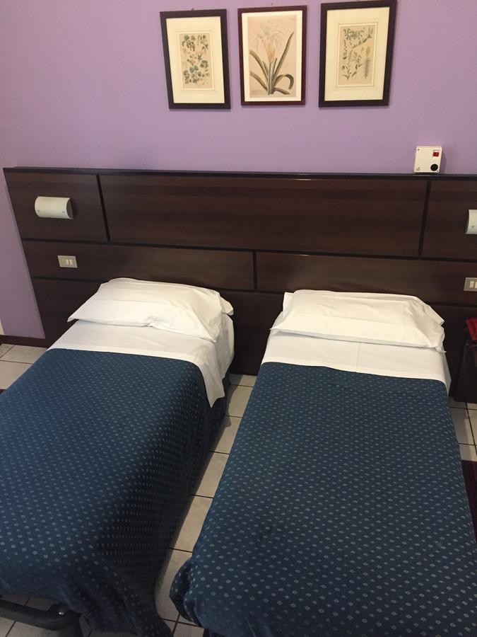 Hotel La Pace Milánó Kültér fotó